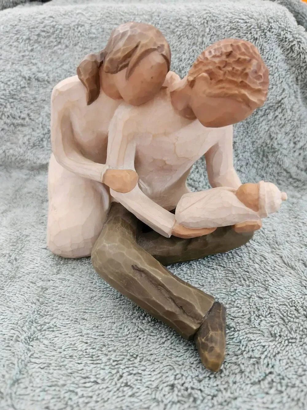 Willow Tree "New Life" resin figurine by Susan Lordi, featuring a mother and fat